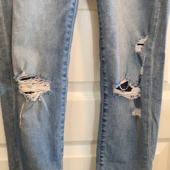 AMERICAN Eagle Sz 6 X-Long Light Denim Blue Jean Distressed Next Level Stretch - Picture 5 of 14